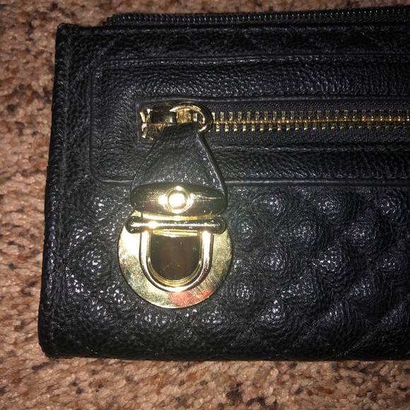 Steve Madden Black Wallet - Picture 4 of 9
